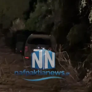 Κινηματογραφική καταδίωξη: Οδηγός εμβόλισε περιπολικό και εξαφανίστηκε τρέχοντας στο σκοτάδι