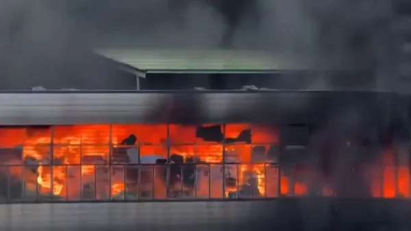 Στους 28 οι νεκροί από τη μεγάλη πυρκαγιά σε εργοστάσιο παπουτσιών στην Κίνα, δείτε βίντεο