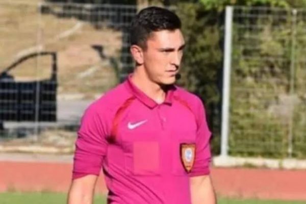 Λαμιώτης γιατρός και διαιτητής έσωσε γυναίκα από πνιγμό