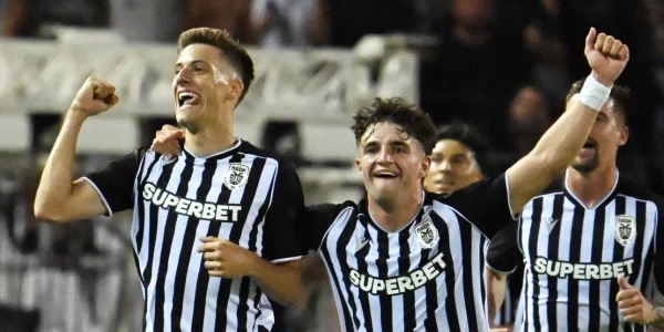 ΠΑΟΚ - Ντιναμό Κιέβου 2-0: Ο Κωνσταντέλιας ζωγράφιζε και το ταξίδι για το Europa League συνεχίζεται