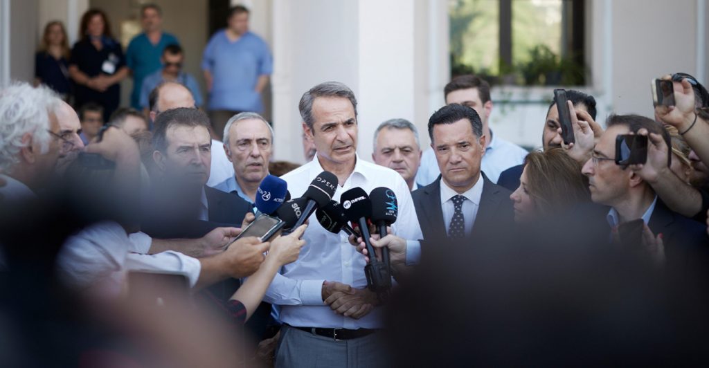 «Οι δράστες θα αντιμετωπιστούν ως εγκληματίες»: Στο Ιπποκράτειο Θεσσαλονίκης ο Μητσοτάκης, επισκέφθηκε τους τραυματίες της βομβιστικής επίθεσης