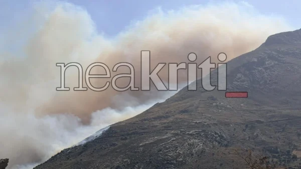 Τουλάχιστον 100 χιλιόμετρα ταξίδεψε ο καπνός από τη φωτιά στην Κρήτη, δείτε χάρτες