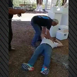 Άγριος καβγάς σε προαύλιο εκκλησίας στην Καρδίτσα: Καταγγελία ότι ιερέας γρονθοκόπησε πρόεδρο κοινότητας, κατέληξαν στο κρατητήριο, βίντεο
