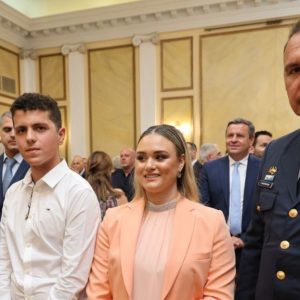 Η δασκάλα που έδωσε ζωή στη Φουρνά Ευρυτανίας προσκλήθηκε τιμητικά στο Προεδρικό Μέγαρο - Ποιοι ήταν οι άλλοι τρεις με τιμητική πρόσκληση