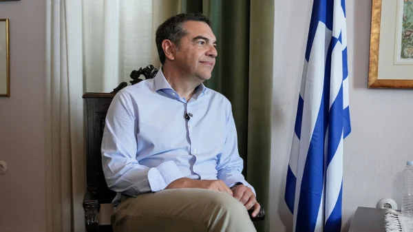 Εθνικό ζήτημα και πατριωτική μας ευθύνη να κρατήσουμε ζωντανή την πρωτογενή παραγωγή, λέει ο Τσίπρας από τη Λέσβο
