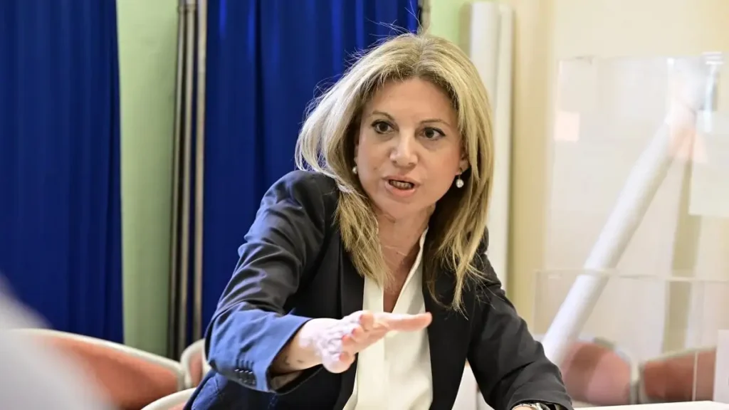 Καρυστιανού κατά Μητσοτάκη για ΝΑΤΟ και ελληνοτουρκικά: «Σιωπή» απέναντι στην αναβάθμιση της Τουρκίας