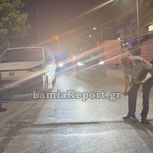 Λαμία: Σοβαρό τροχαίο με δύο μηχανάκια που συγκρούστηκαν μεταξύ τους - Διασωληνώθηκε ο ένας οδηγός