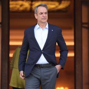 Γιατί ο Μητσοτάκης πηγαίνει σε εκλογές το 2027: Η συσπείρωση ψηφοφόρων και η στρατηγική εξάντλησης των αντιπάλων