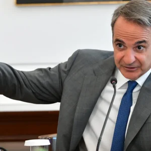 Μητσοτάκης σε υπουργούς: Χρειάζεται πιο έντονη παρουσία στα ΜΜΕ, ενημερωθείτε για το έργο μας και να το υπερασπίζεστε