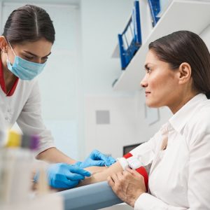 Ζητείται έμπειρη νοσηλεύτρια στο MediOne Λαμίας