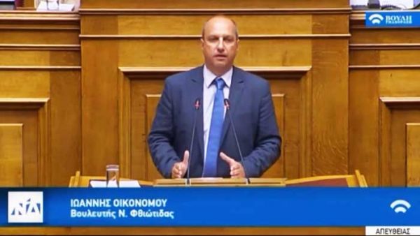 Οικονόμου: Τρομοκρατική ενέργεια, ο πολιτικός λόγος δεν εκφοβίζεται, ούτε τρομοκρατείται