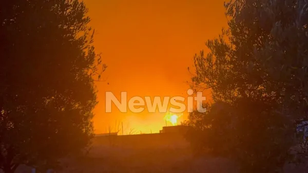 Φωτιά στο Ωραιόκαστρο Θεσσαλονίκης: Ήχησε το 112 για εκκένωση της Ανθούπολης
