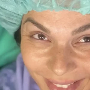 Η Ελεάνα Παπαϊωάννου γέννησε κοριτσάκι – Η πρώτη φωτογραφία μαμάς και κόρης από το μαιευτήριο