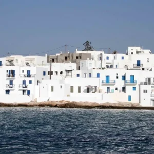 Αντιδράσεις στην Παροικιά της Πάρου για το ξενοδοχείο- «θηρίο» με τις 46 πισίνες