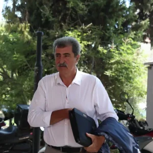 ΣΥΡΙΖΑ: Από τα όργανα στα έδρανα η κρίση – Οι ανεξαρτητοποιήσεις βουλευτών και το δύσκολο στοίχημα της νέας πλειοψηφίας