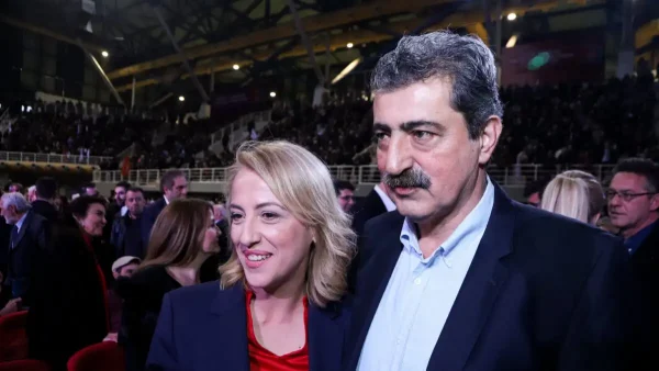 ΣΥΡΙΖΑ: Προβάδισμα Δούρου έναντι Πολάκη για την προεδρία – Η μάχη μεταφέρεται στην Κοινοβουλευτική Ομάδα με φόντο τις εκλογές