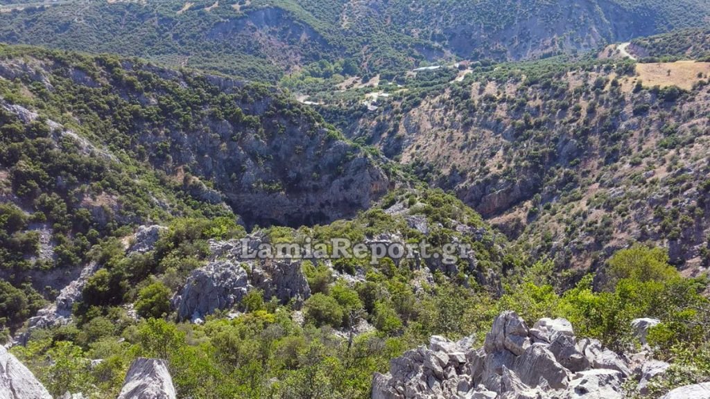 Λαμία: Εγκλωβίστηκαν στο φαράγγι της Δίβρης δύο νεαροί - Επιχείρηση της 7ης ΕΜΑΚ