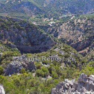 Λαμία: Εγκλωβίστηκαν στο φαράγγι της Δίβρης δύο νεαροί - Επιχείρηση της 7ης ΕΜΑΚ