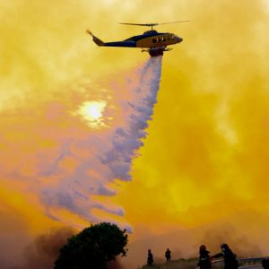 Φωτιά στα Τρίκαλα: Ισχυρές δυνάμεις της Πυροσβεστικής στο Γενέσι – Επιχειρούν και εναέρια μέσα