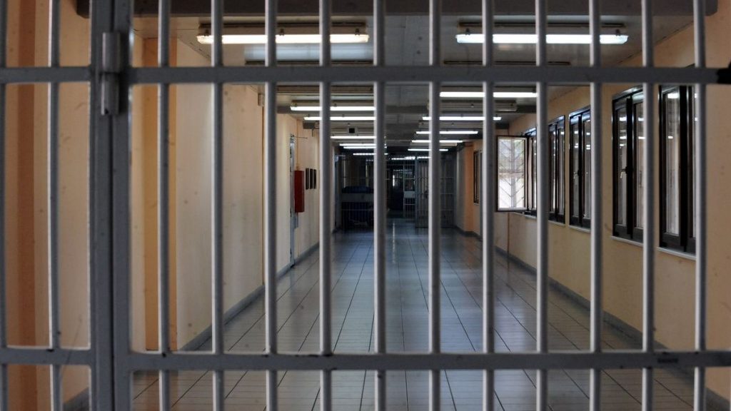 Κάλεσμα αλληλεγγύης: Συγκέντρωση ειδών πρώτης ανάγκης για τις Γυναικείες Φυλακές Θήβας