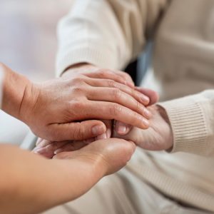 Ζητείται κυρία για συντροφιά και υποστήριξη ηλικιωμένης στη Στυλίδα