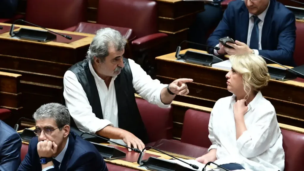 Μπάχαλο στον ΣΥΡΙΖΑ: Ο Πολάκης, η Δούρου και τα τρία ανοιχτά μέτωπα στη μάχη της διαδοχής