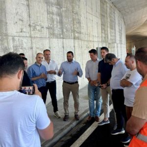 Περιφέρεια Στερεάς: Άνοιξε ο δρόμος Ροβιές - Ήλια και συμφωνήθηκε η δημιουργία Κολυμβητηρίου στην Ιστιαία