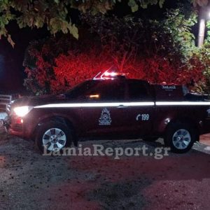 Φορτηγό έπεσε σε ρέμα 10 μέτρων έξω από τα Χάνια – Στο νοσοκομείο δύο τραυματίες