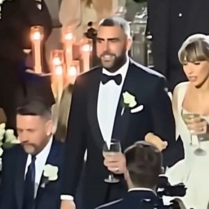 Η Τέιλορ Σουίφτ και ο Τράβις Κέλσι παντρεύτηκαν στο Madison Square Garden - Ποιοι διάσημοι πήγαν, δείτε εικόνες και βίντεο