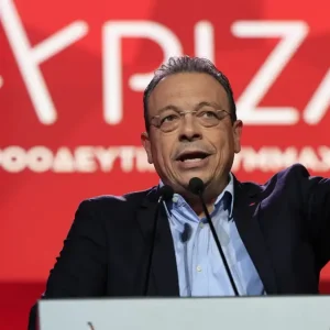 Επίθεση ΣΥΡΙΖΑ κατά Φάμελλου για την έδρα και την αποχώρησή του: «Ο ίδιος ήταν σε αδιέξοδο»