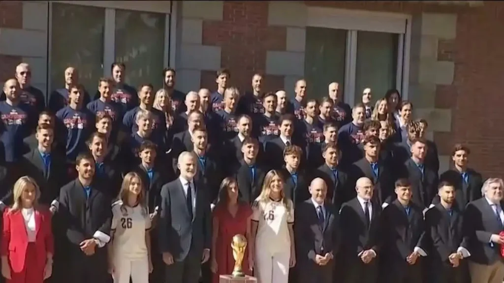 Στο παλάτι η παγκόσμια πρωταθλήτρια Ισπανία: Η θερμή υποδοχή του Βασιλιά Φελίπε και της Βασίλισσας Λετίθια