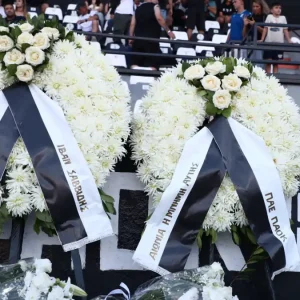 ΠΑΟΚ – Ντινάμο Κιέβου: Τίμησαν τη μνήμη της Άννας Μαρίας Πανταζώνη στην Τούμπα