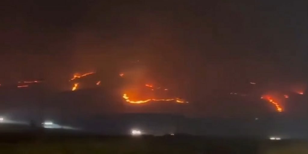 Ιράν: Νέο κύμα επιθέσεων των ΗΠΑ, η Τεχεράνη χτύπησε το Κουβέιτ -Δεξαμενόπλοια έπεσαν σε νάρκες λένε οι Φρουροί της Επανάστασης