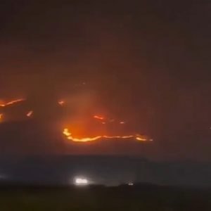 Ιράν: Νέο κύμα επιθέσεων των ΗΠΑ, η Τεχεράνη χτύπησε το Κουβέιτ -Δεξαμενόπλοια έπεσαν σε νάρκες λένε οι Φρουροί της Επανάστασης