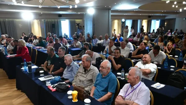 ΣΥΡΙΖΑ: Κλείδωσε η νέα ηγεσία – Δούρου πρόεδρος της ΚΟ, Παππάς γραμματέας, Πολάκης στην εκλογική επιτροπή