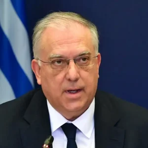 Θεοδωρικάκος: Επιδότηση στο ντίζελ, μειώσεις έως 20% στα σούπερ μάρκετ και σχέδιο στήριξης στη ΔΕΘ