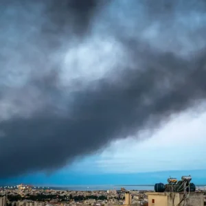 Πυρκαγιά στο Ωραιόκαστρο: Τοξικό νέφος 20 χλμ «σκέπασε» την Θεσσαλονίκη – Δείτε βίντεο και φωτογραφίες