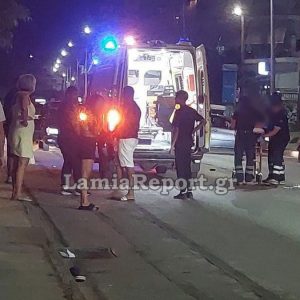 Λαμία: Σοβαρό τροχαίο με δύο μηχανάκια που συγκρούστηκαν μεταξύ τους - Διασωληνώθηκε ο ένας οδηγός