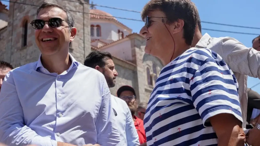 Live ο Αλέξης Τσίπρας στη Μυτιλήνη – Η συζήτηση με πολίτες του νησιού