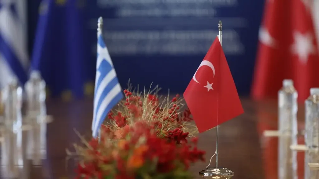 Νέες προκλήσεις από την Τουρκία: Μιλάει για «τουρκική μειονότητα» στη Θράκη και αντιδρά στην αναστολή λειτουργίας σχολείων