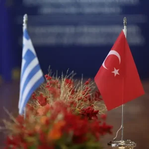 Νέες προκλήσεις από την Τουρκία: Μιλάει για «τουρκική μειονότητα» στη Θράκη και αντιδρά στην αναστολή λειτουργίας σχολείων