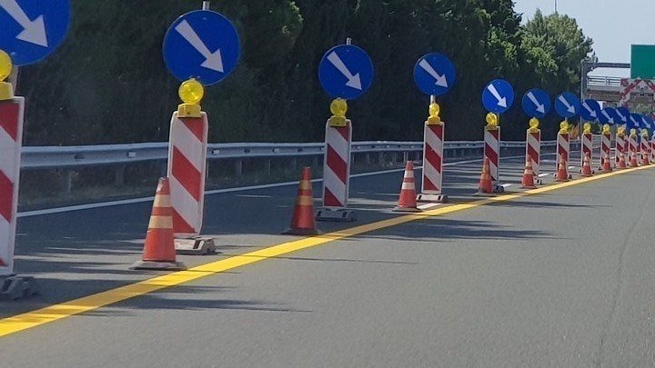 Ενημέρωση για εργασίες αποκατάστασης στηθαίων ασφαλείας στις παράπλευρες οδούς της Ν.Ε.Ο. Αθηνών–Θεσσαλονίκης