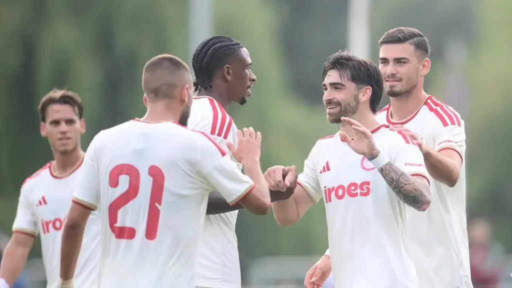 Ολυμπιακός – Φορτούνα Σίταρντ 3-1: «Έλαμψε» ο Ζότα Σίλβα, ντεμπούτο με χατ-τρικ στη φιλική ερυθρόλευκη νίκη