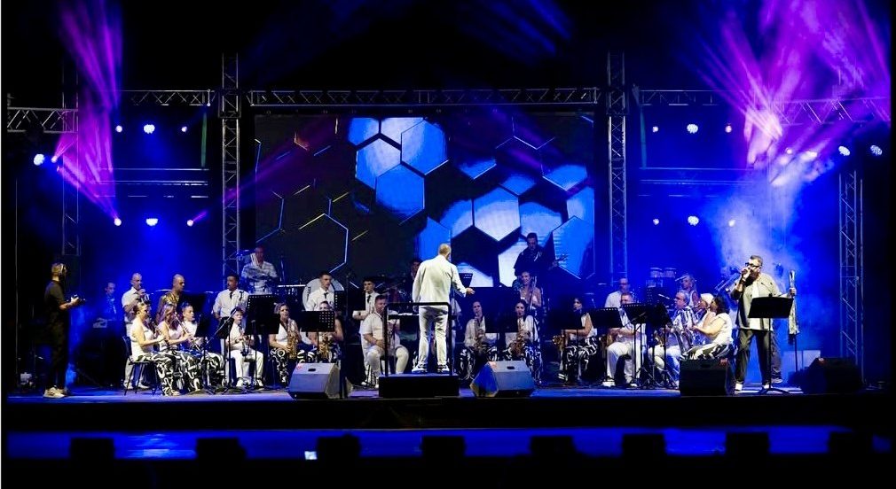 Η Magic Brass Orchestra της Φιλαρμονικής Λαμίας έκανε τη διαφορά στο Φεστιβάλ της Σίνδου - Το τραγούδι που ξεσήκωσε το κοινό - ΒΙΝΤΕΟ