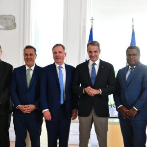 Έπεσαν οι υπογραφές με τη Meridiam για την ηλεκτρική διασύνδεση Ελλάδας-Κύπρου -Μία από τις 8 «ενεργειακές λεωφόρους» της Κομισιόν