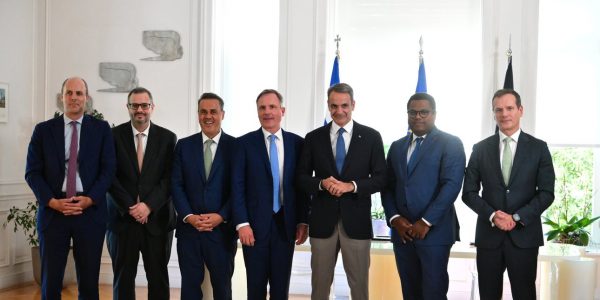 Έπεσαν οι υπογραφές με τη Meridiam για την ηλεκτρική διασύνδεση Ελλάδας-Κύπρου -Μία από τις 8 «ενεργειακές λεωφόρους» της Κομισιόν