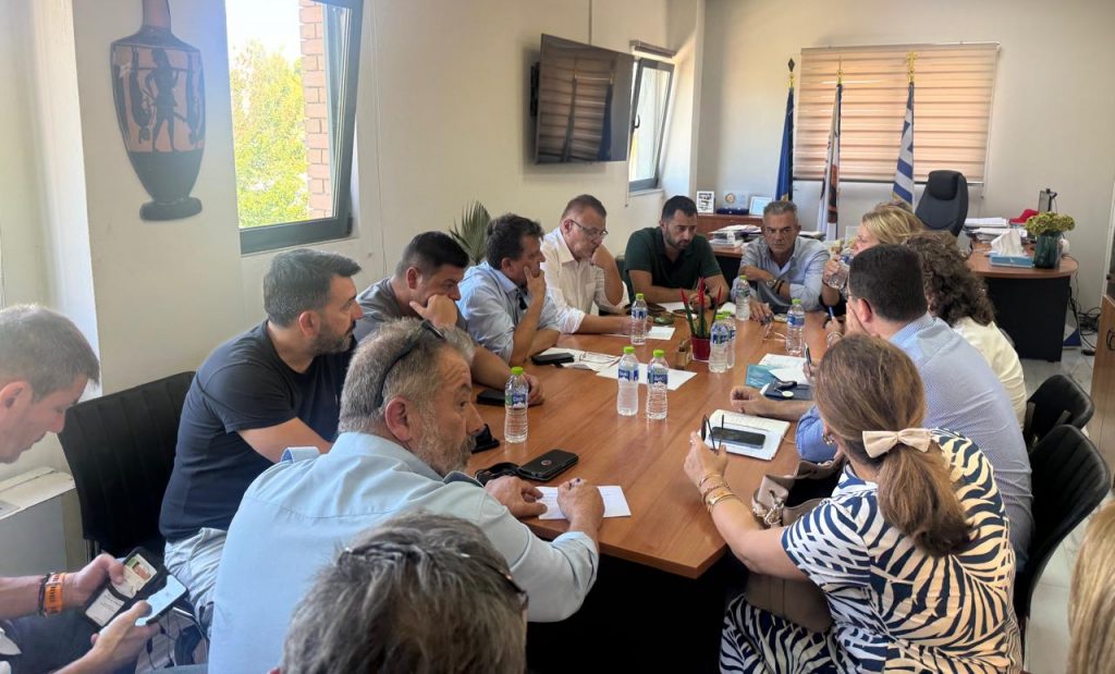 Φάνης Σπανός:«Διαμορφώνουμε κοινό πλαίσιο  διεκδικήσεων για την ανακούφιση των πληγέντων»
