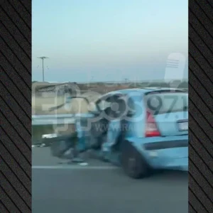 Σύγκρουση δύο ΙΧ στον Έβρο με έξι τραυματίες, μεταξύ των οποίων και παιδιά - Δείτε βίντεο