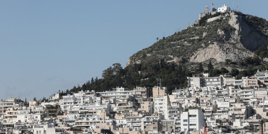 Λυκαβηττός: Βρέθηκε πτώμα σε σπηλιά κοντά στο εκκλησάκι των Αγίων Ισιδώρων