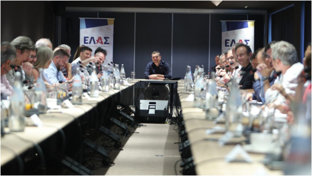 Τσίπρας: Ετοιμαζόμαστε να κυβερνήσουμε όχι με όρους διαχείρισης της φθοράς, αλλά με όρους ανατροπής της